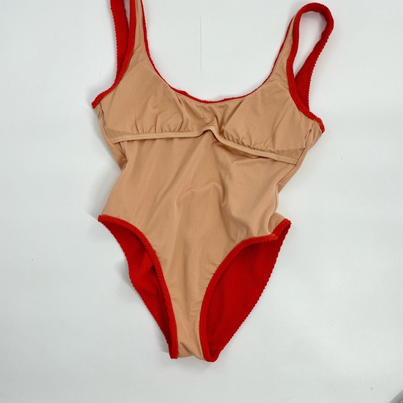 NWOT J.Crew Scrunchie Classic Red One-Piece Scoop neck Textured Swimsuit 8 - Picture 8 of 11